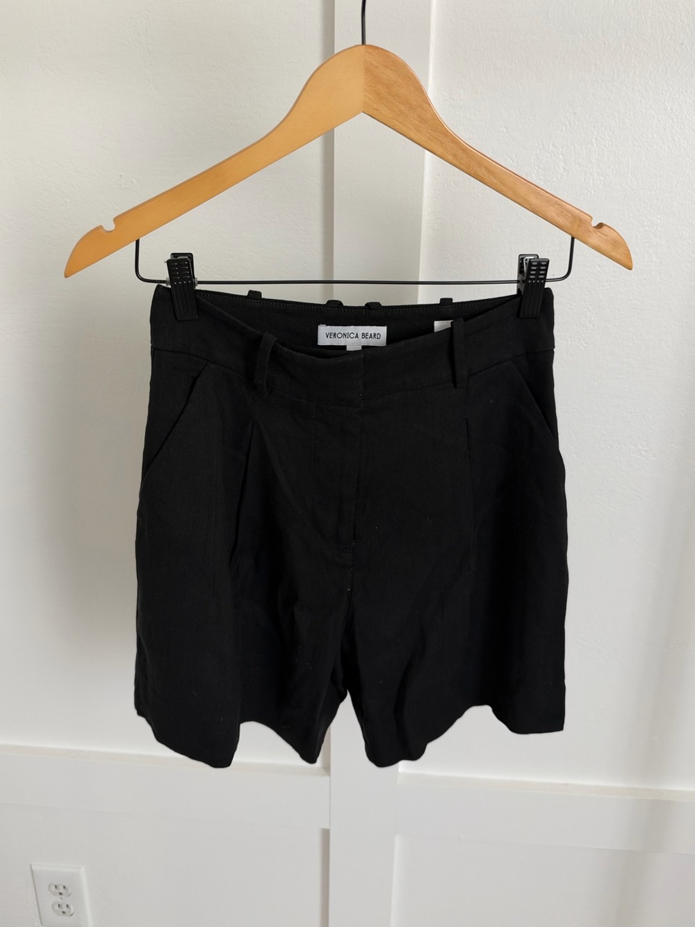 Veronica Beard Black Tailored Noemi Shorts